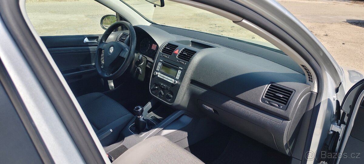 Volkswagen Golf 5 benzin 1.4 - 13