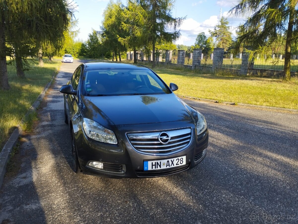 Insignia 2011 1.6 ECOTEC - 13