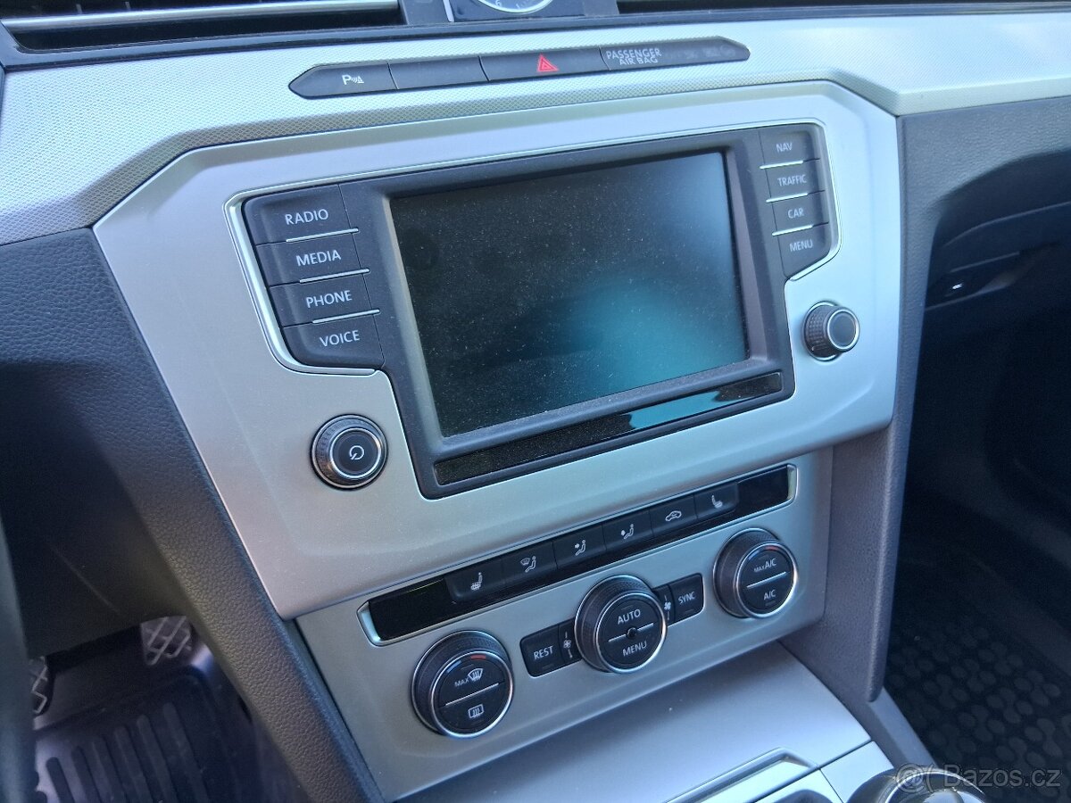 Volkswagen Passat Variant 2.0 TDi - 13