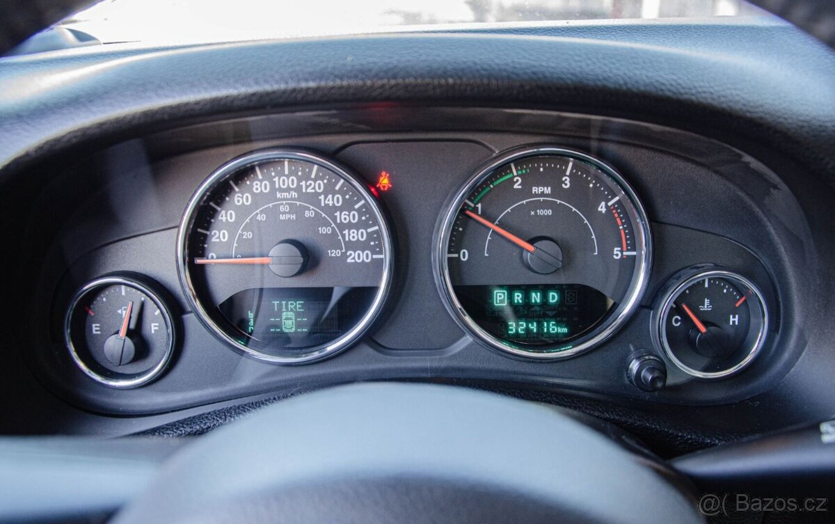 Jeep Wrangler 2.8 CRD Rubicon A/T, 147kW, A5. - 13