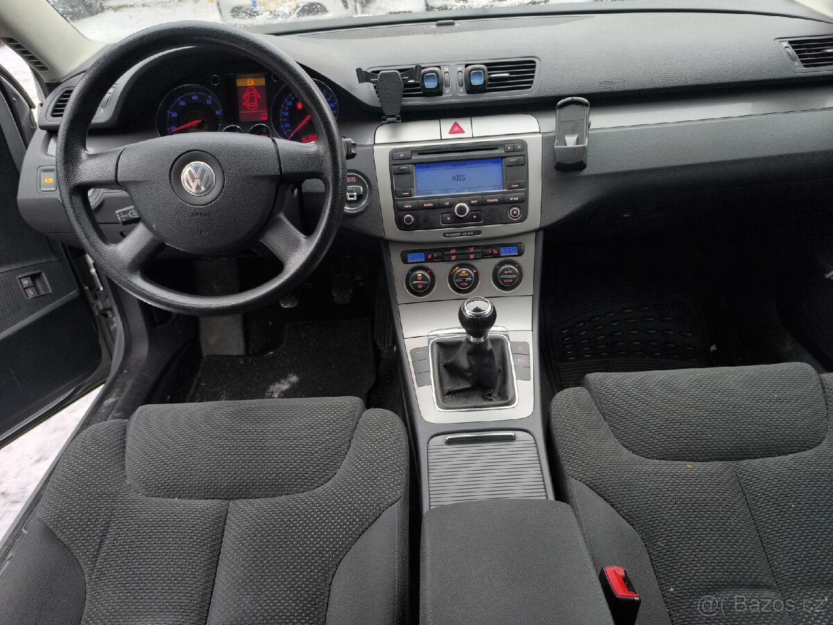 Volkswagen Passat - 13
