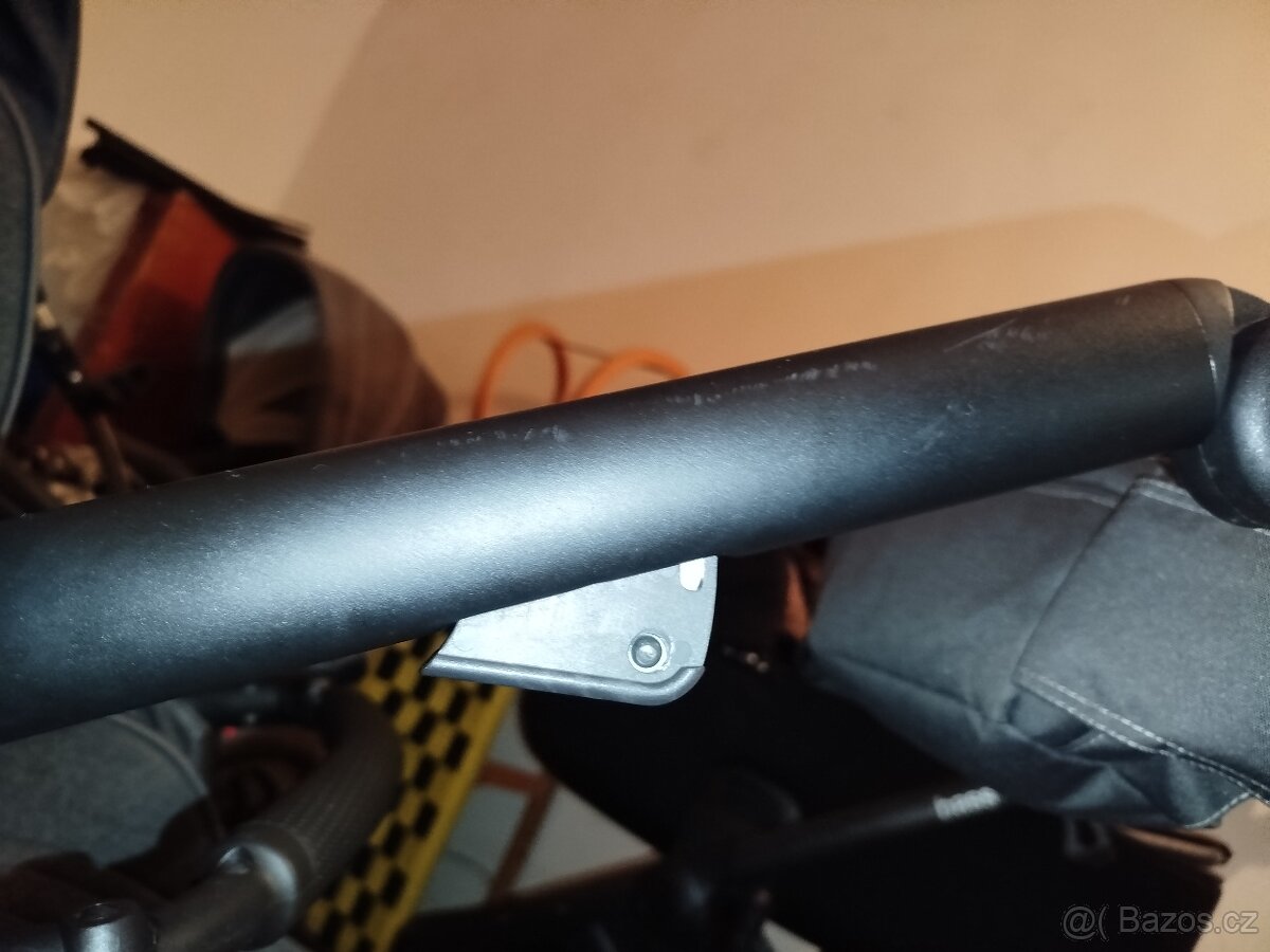 Kočárek Camarelo Zeo - 13