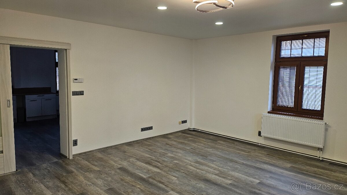 Pronájem bytu 3+KK 83m² - 13