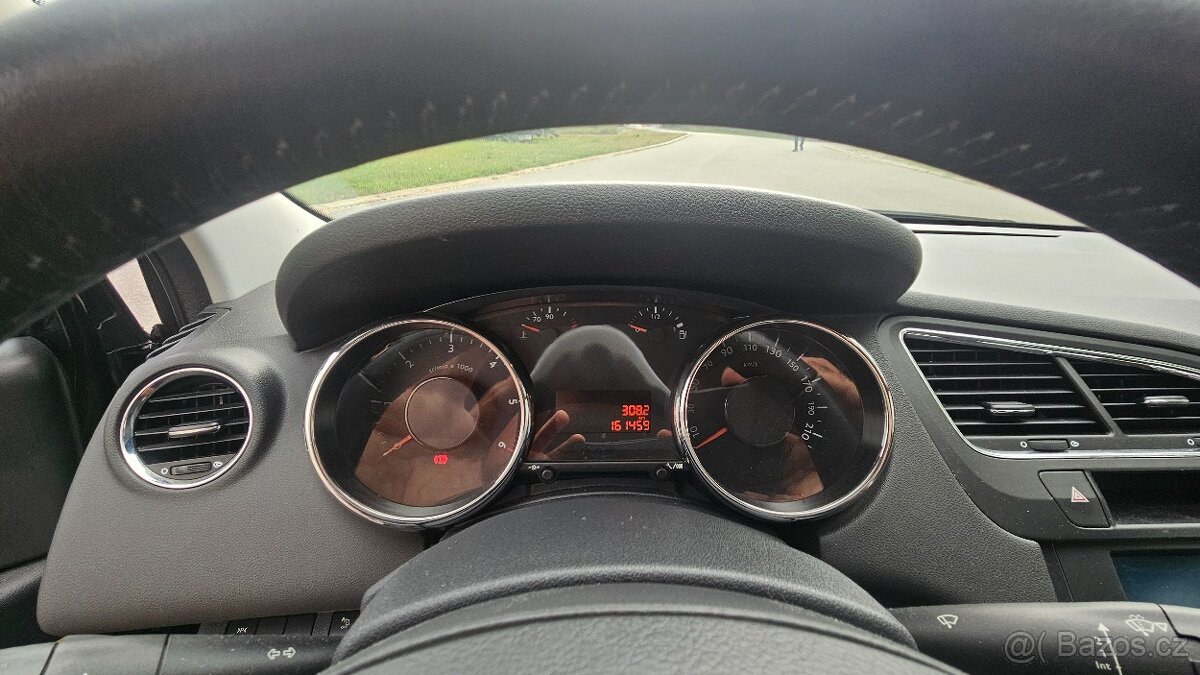 Peugot 5008 - 13