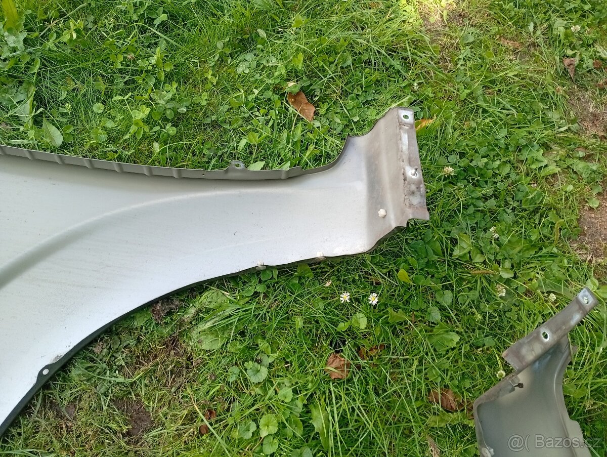 NISSAN NAVARA D23 RV 2020 BLATNÍK PRAVÝ A LEVÝ - 13