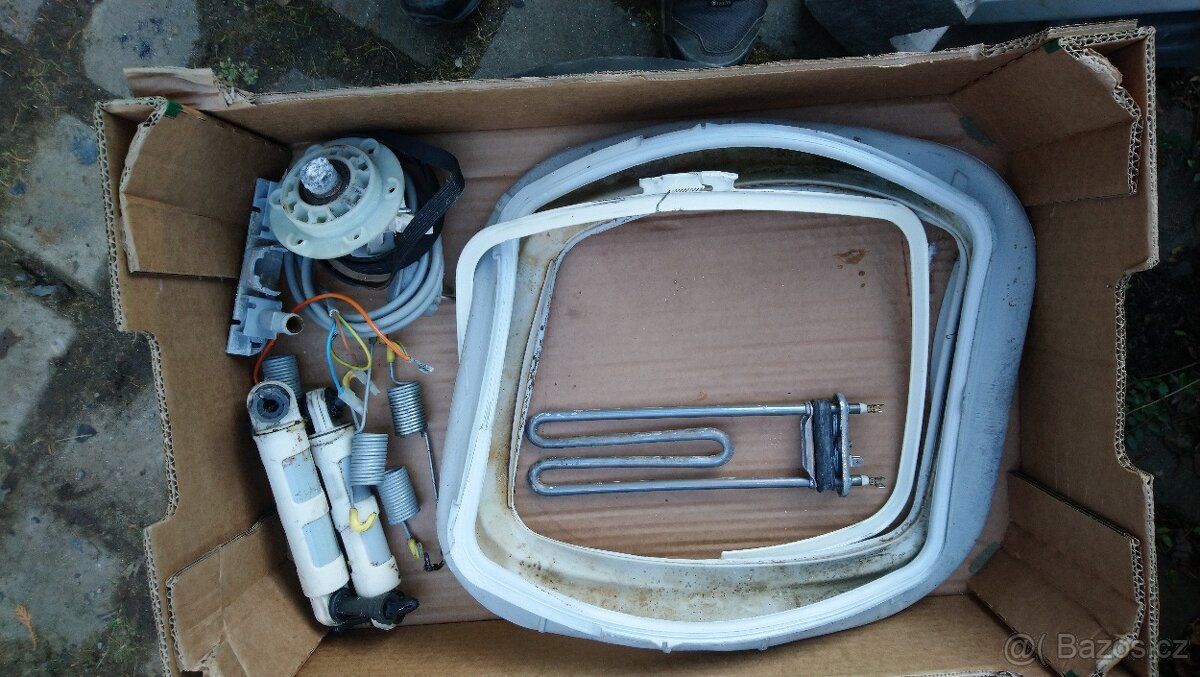 díly z pračky Zanussi ZWP 580 - 13