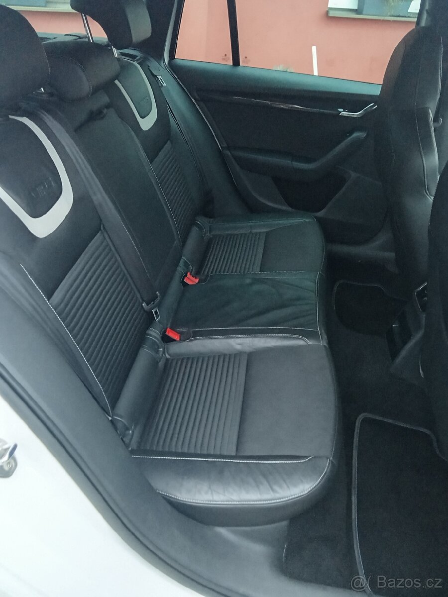 ŠKODA Octavia 3 2.0 TDI RS - 13