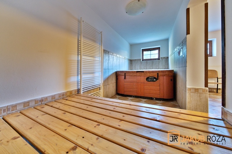 Prodej chaty 377 m², pozemek 1587 m² Černý Důl - 13