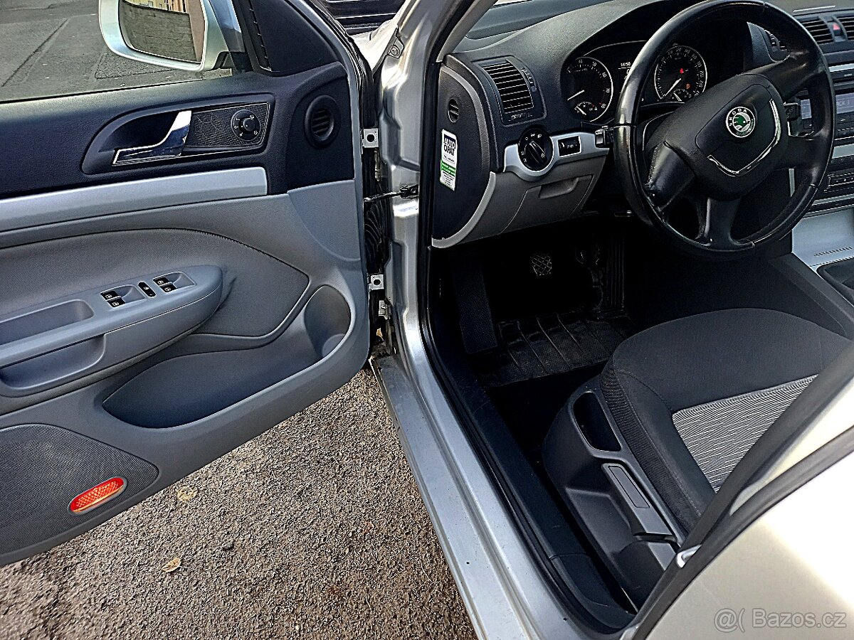 Prodám škoda octavia 2 facelift 1.2tsi 77kw - 13