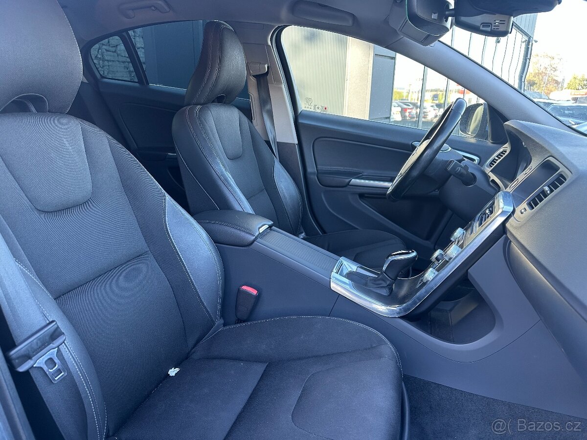 Volvo S60 2015 - 13