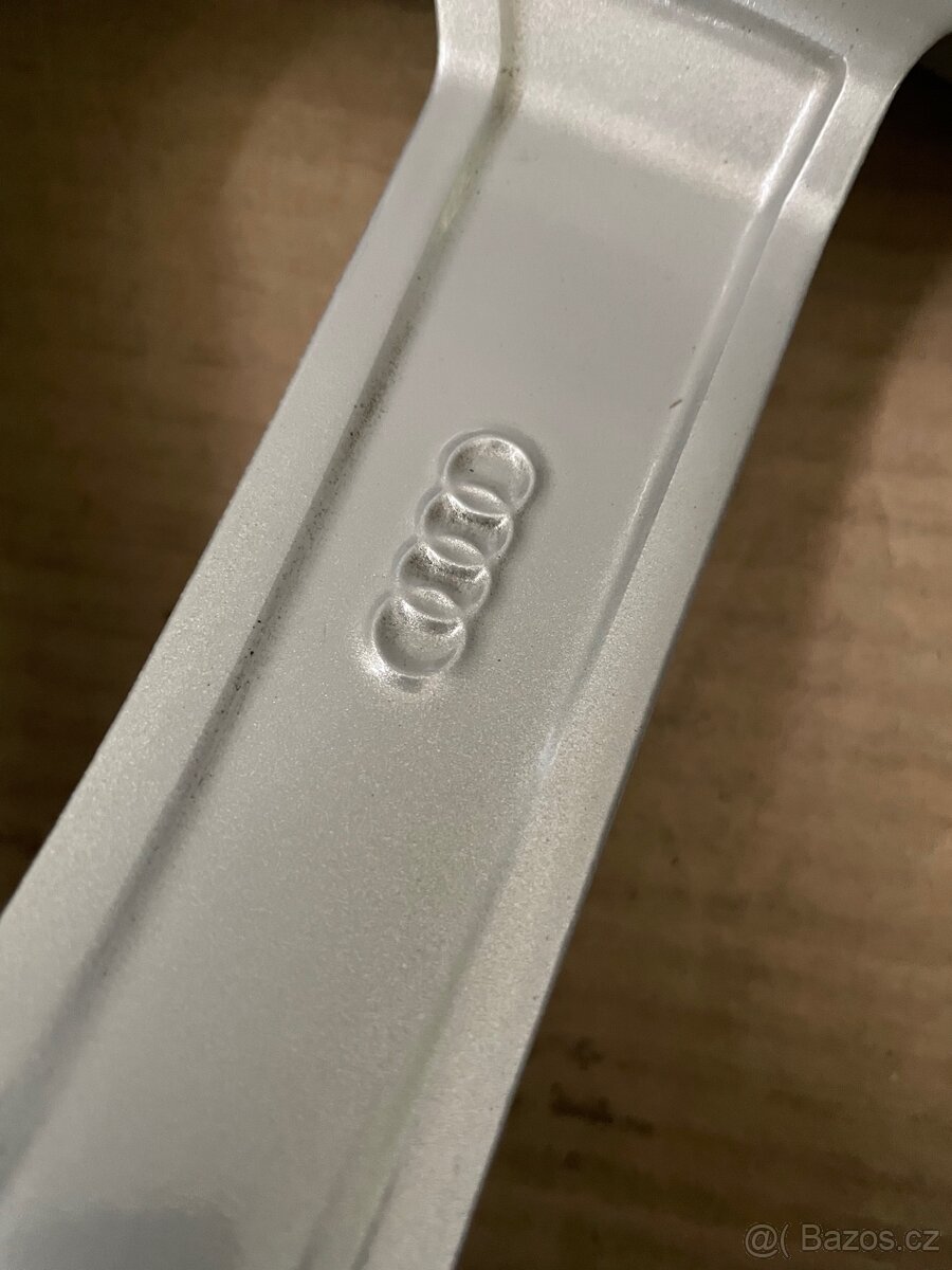 Original zimní alu Audi A5 S5 r19 + 255/35/19 98% - 13