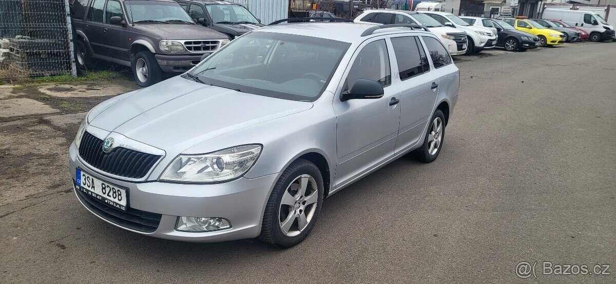 Škoda Octavia combi II 1.9 TDI 77 KW Elegance-CZ-TOP - 13