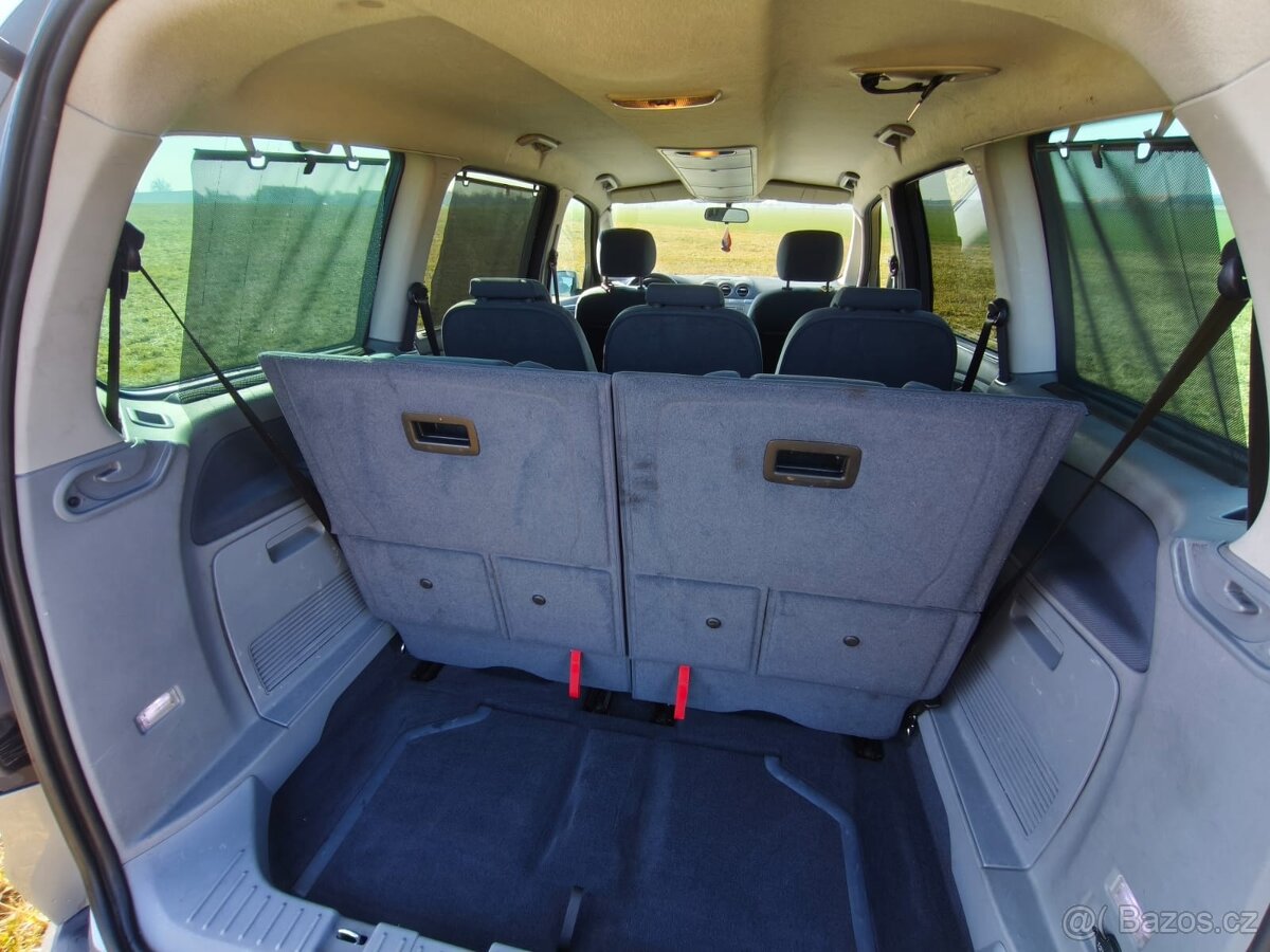 Ford galaxy 2,0i - 13