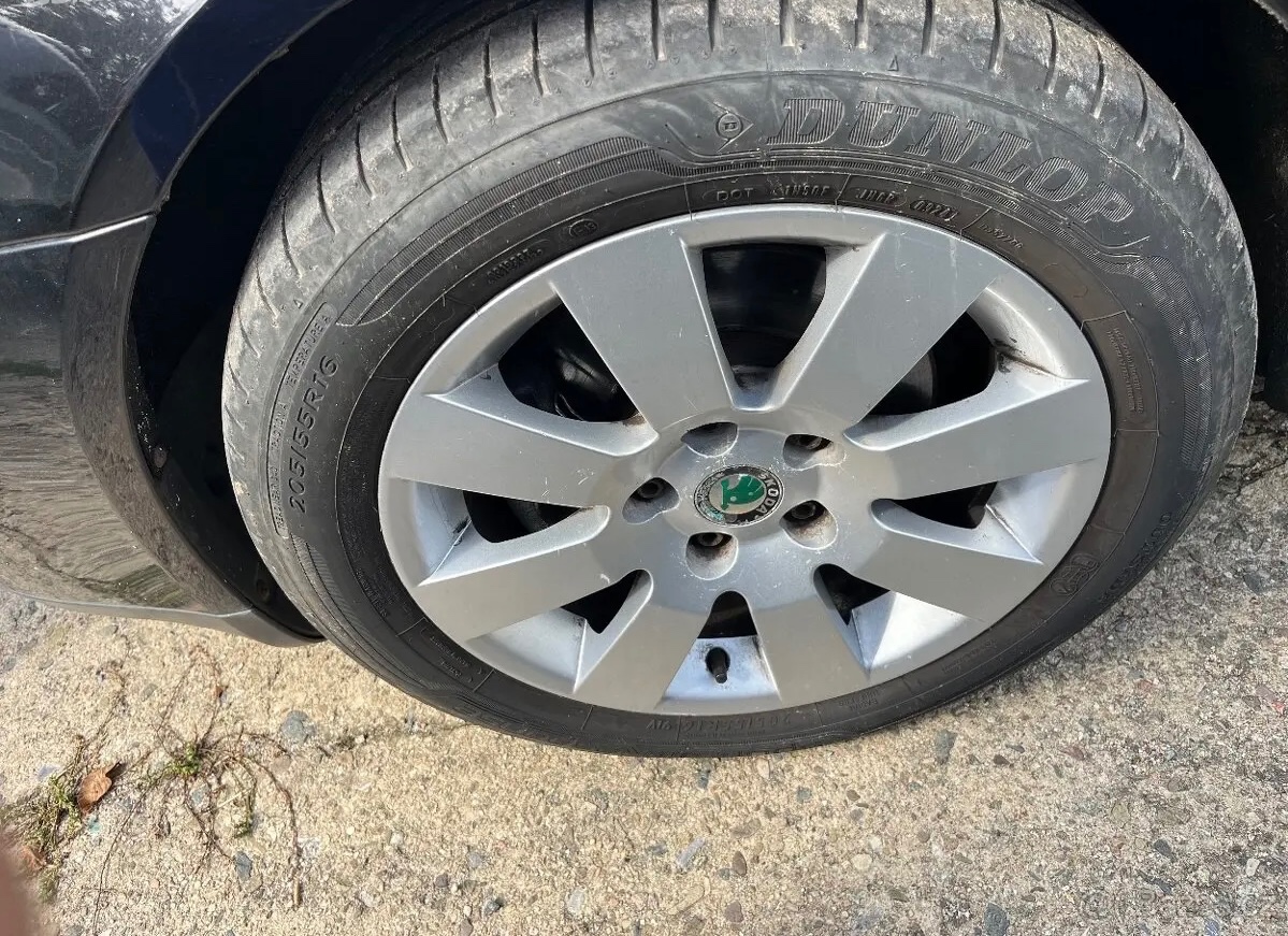 6 RYCHLOSTÍ,KLIMATRONIC,ŠKODA OCTAVIA 2,2.0TDI 103 kw - 13