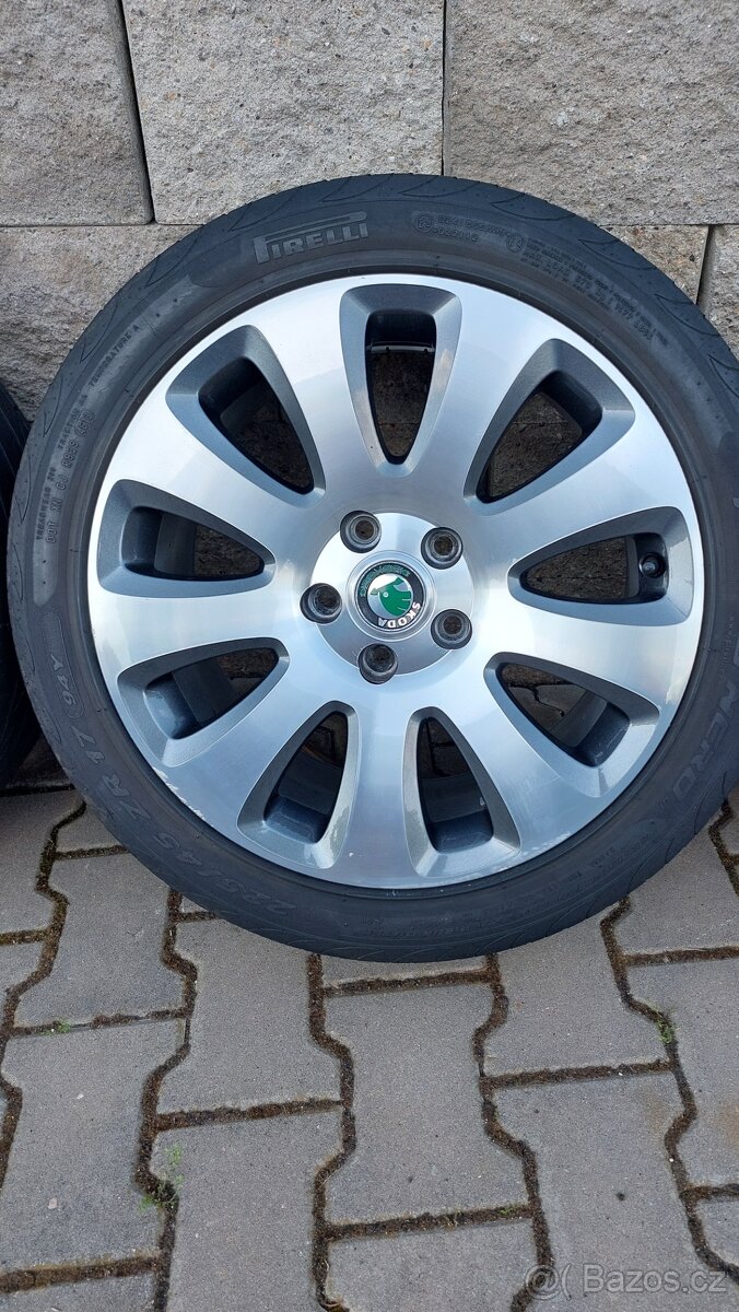 Letní Alu kola Callisto, Škoda Superb 2, 5x112 r17 - 13