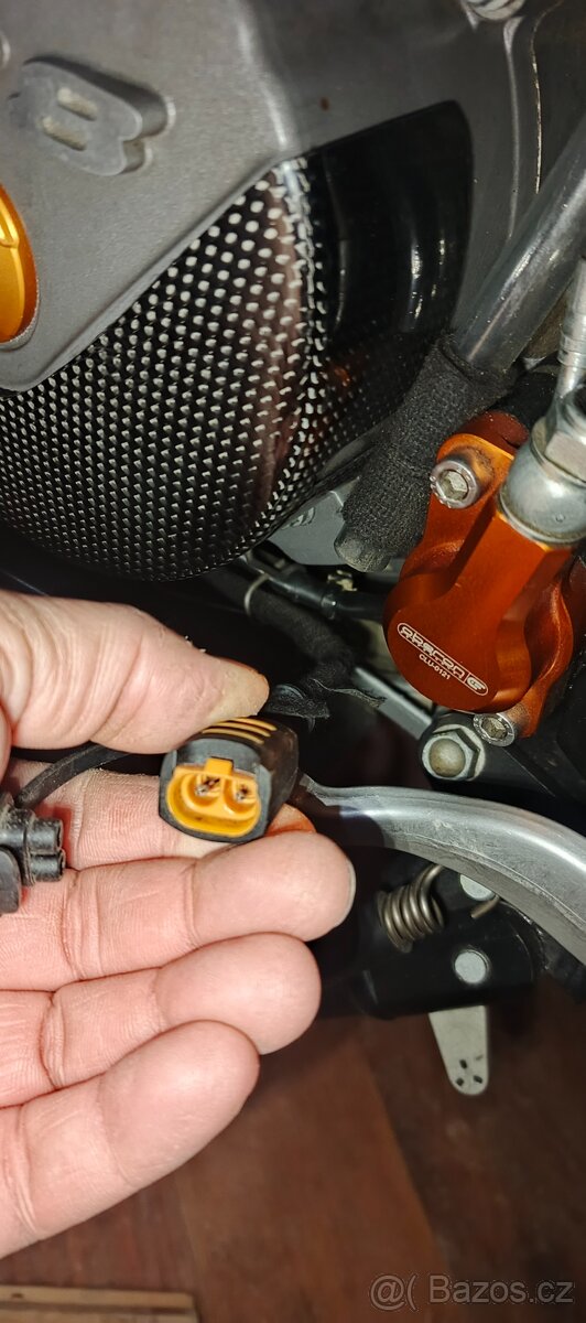 Jedinečná KTM 990 adventure - 13