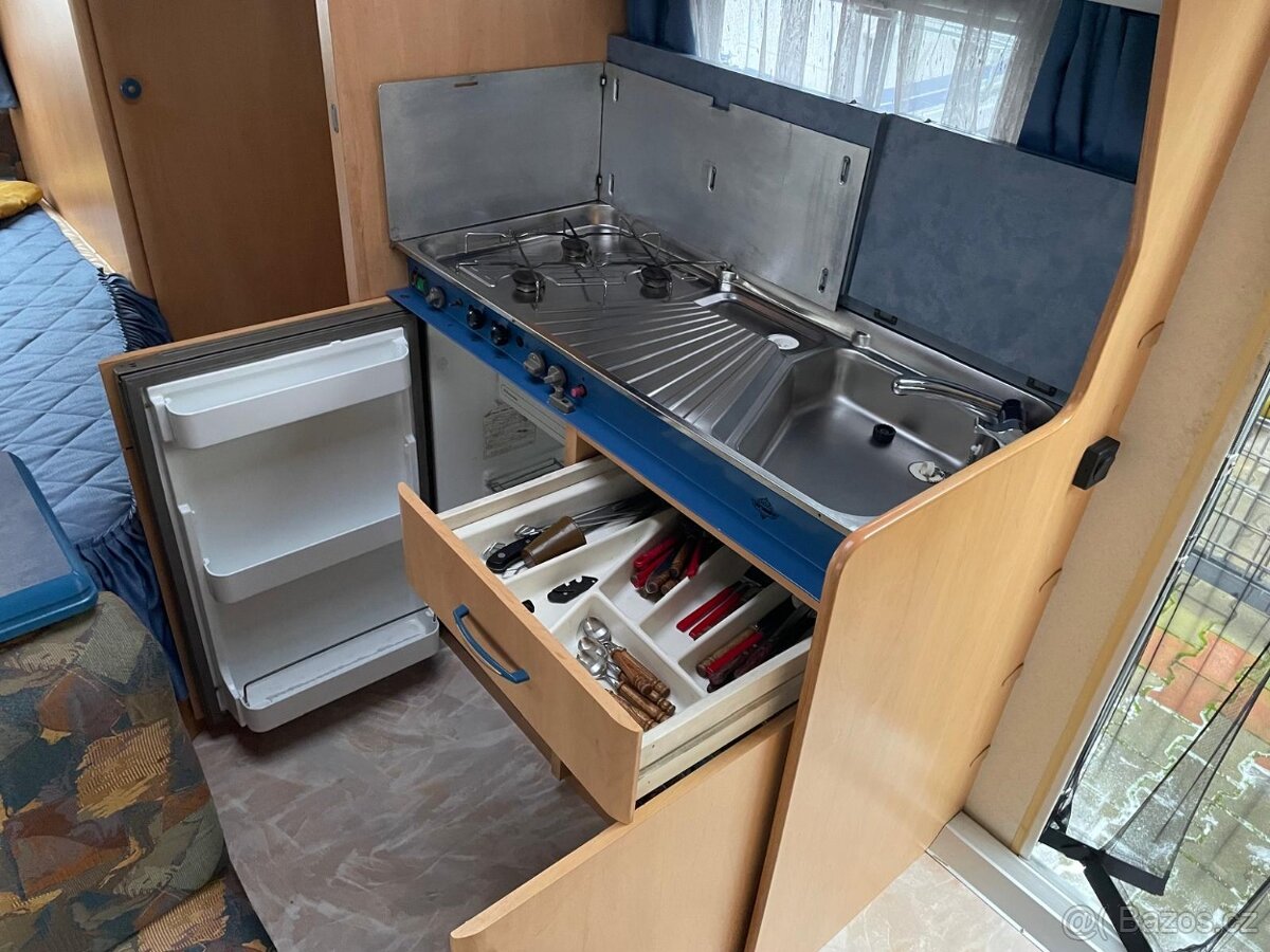 Hobby de luxe 440, 4 osoby, bojler, sprcha, fr.postel, stan - 13