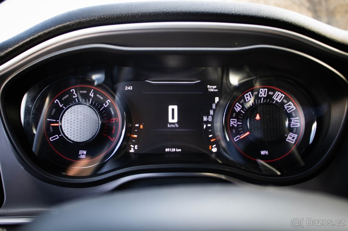 Dodge Challenger 5,7 HEMI - 13