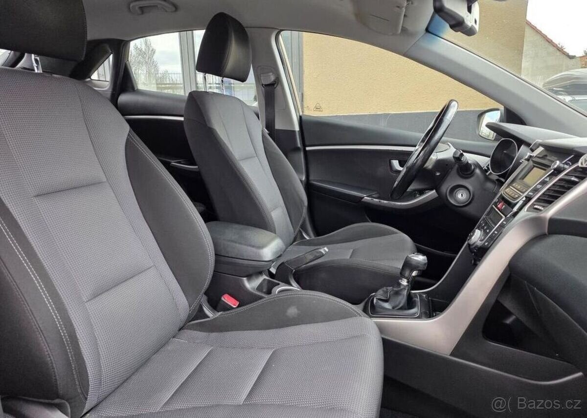 Hyundai i30 1.6-PRAV.ZN.SERVIS-88kw - 13