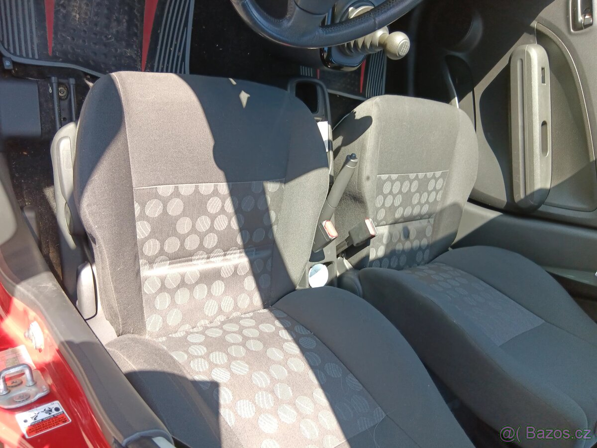 Prodám Suzuki Splasch 1.0 50kw 4/2010 - 13