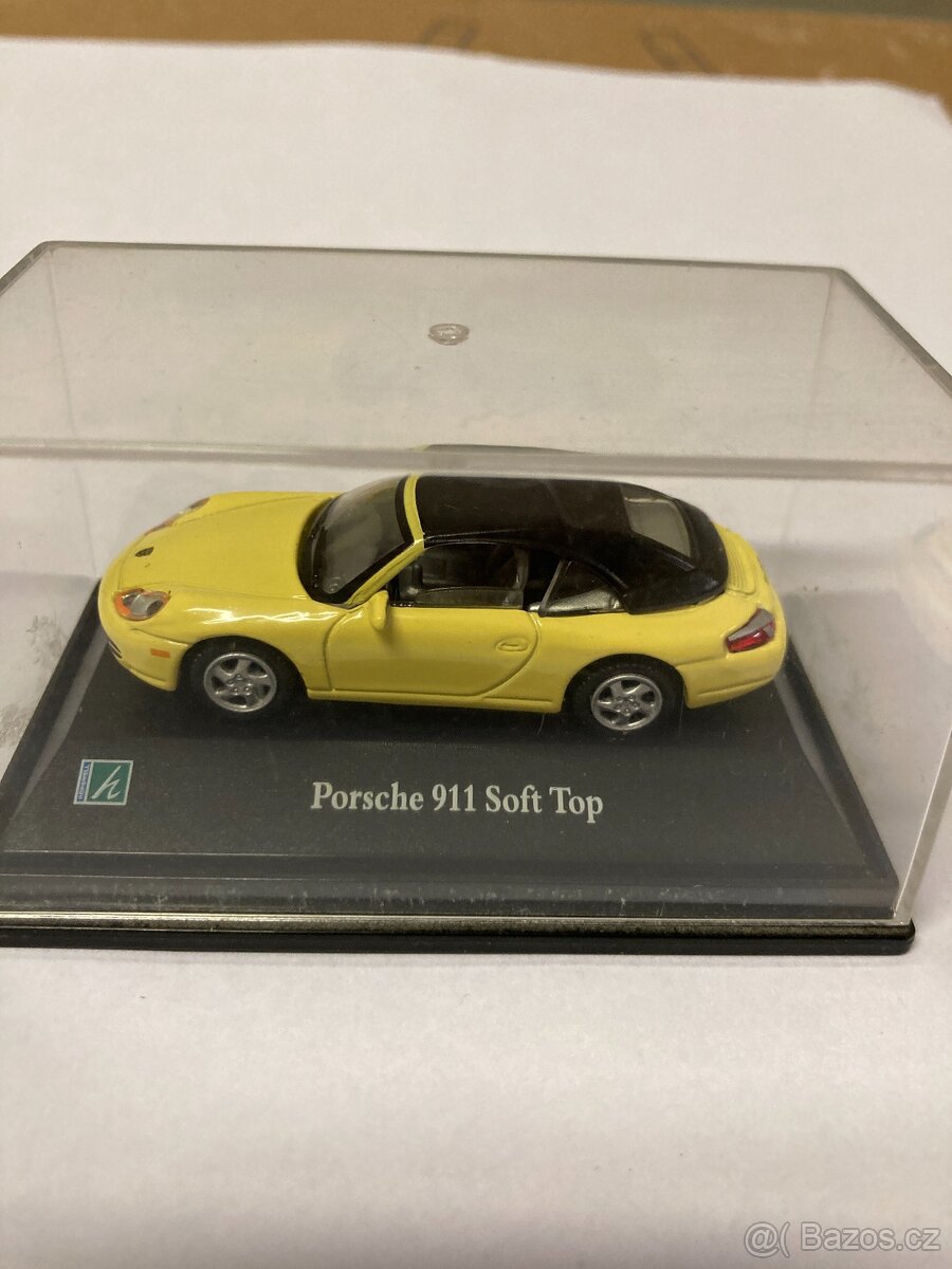 modely aut - 13