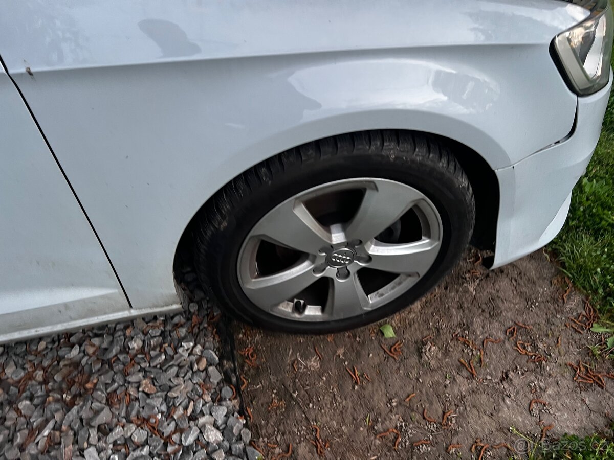 Audi A3 1.4 tsi 92 kW lehce havarovaná - 13