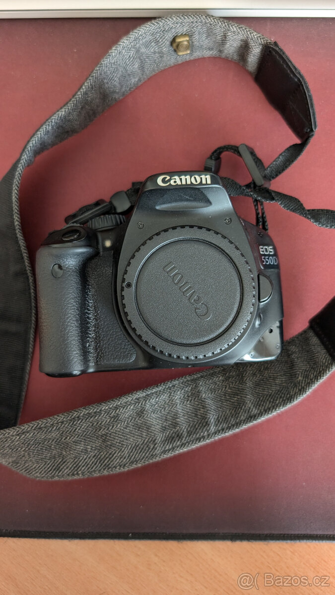 Canon EOS 550D + EF-S 24mm f/2,8 STM + EF-S 18-55mm f/3,5-5, - 13