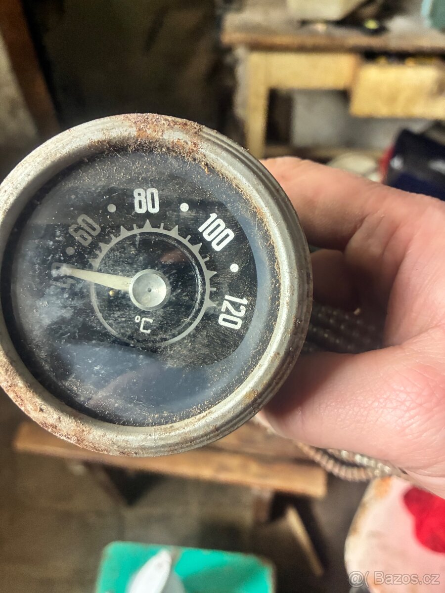 Náhradní díly z garáže - 13