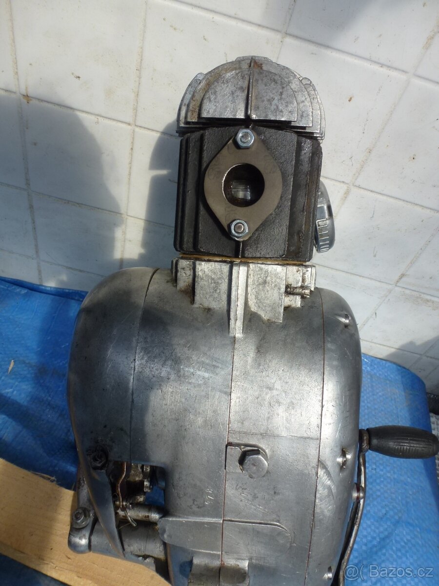Jawa 550 motor - 13