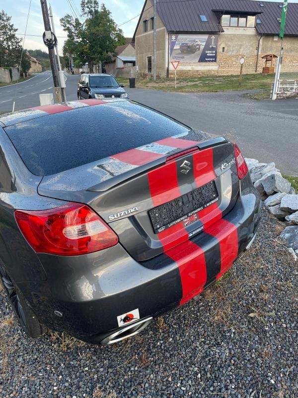 Suzuki Kizashi - 13