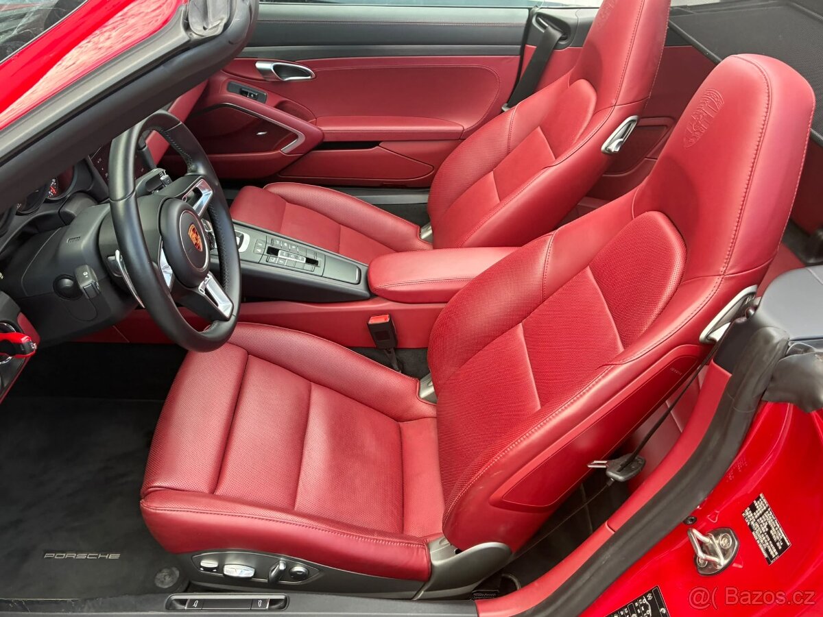 Porsche 911 CARRERA 4 GTS, 3.0, 331KW - 13
