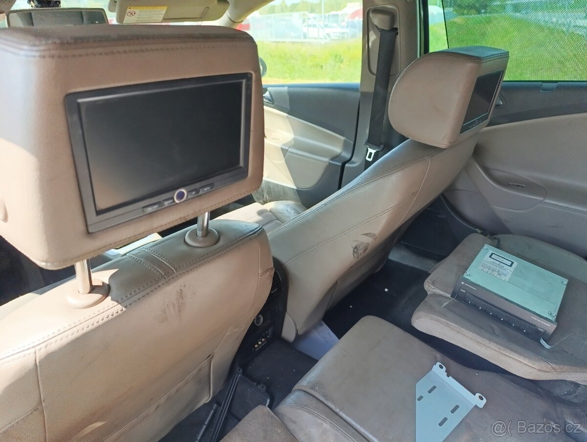 VW Passat B6 stříbrná a černá 3.2 V6 184kw náhradní díly - 13