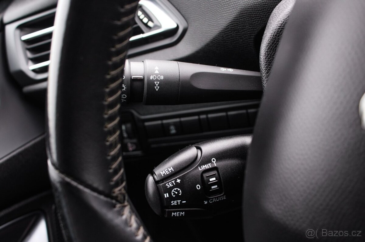 Peugeot 308 1.2 PureTech S S Style E6d-ISC - 13