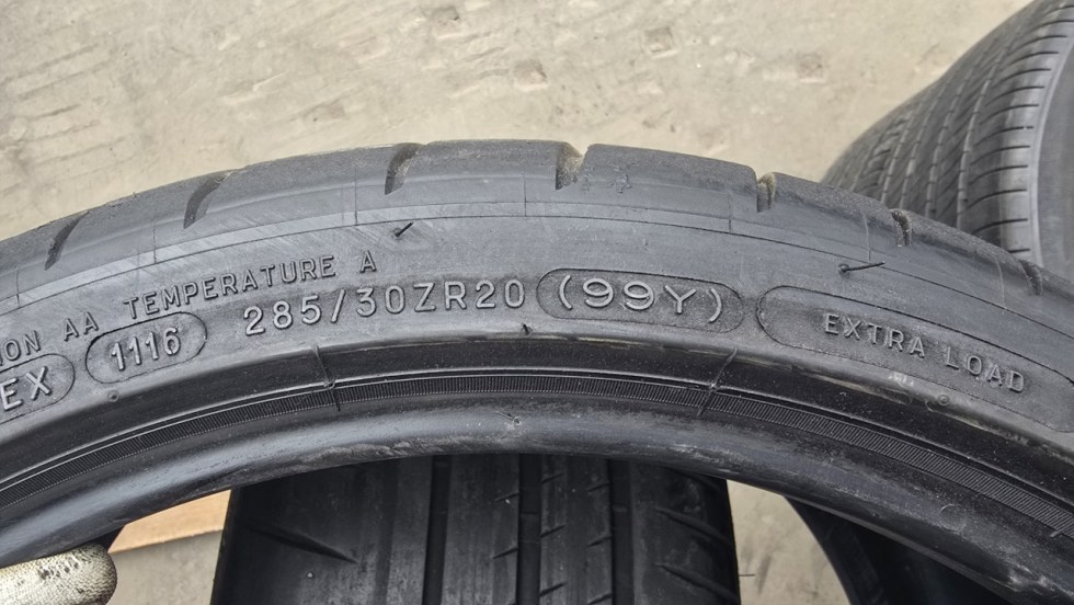 Letní pneu 285/30/20 Michelin - 13