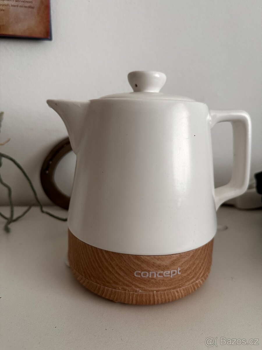 Postel od truhláře + drobné elektro. Vse bez známek užívání. - 13