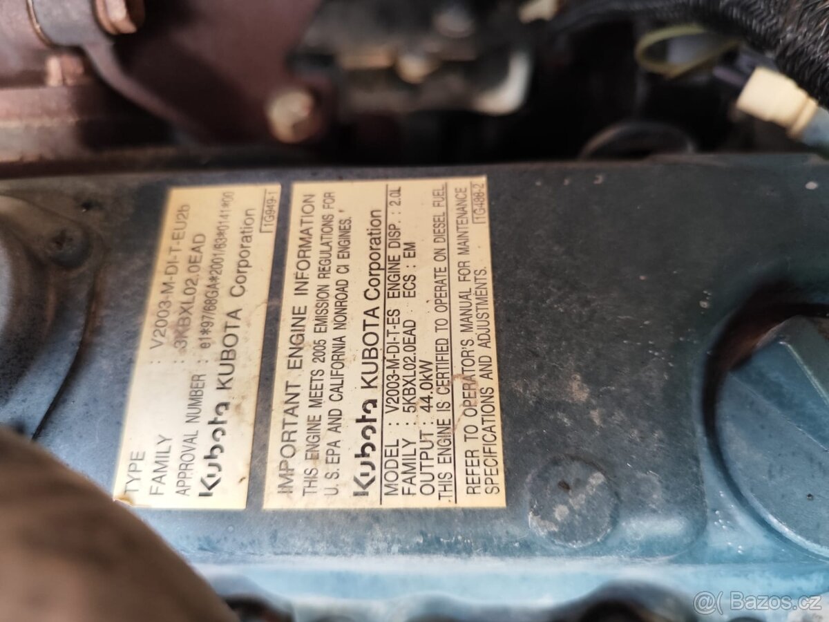 Šmykem rizený nakladač Bobcat S185. ŠPZ. - 13