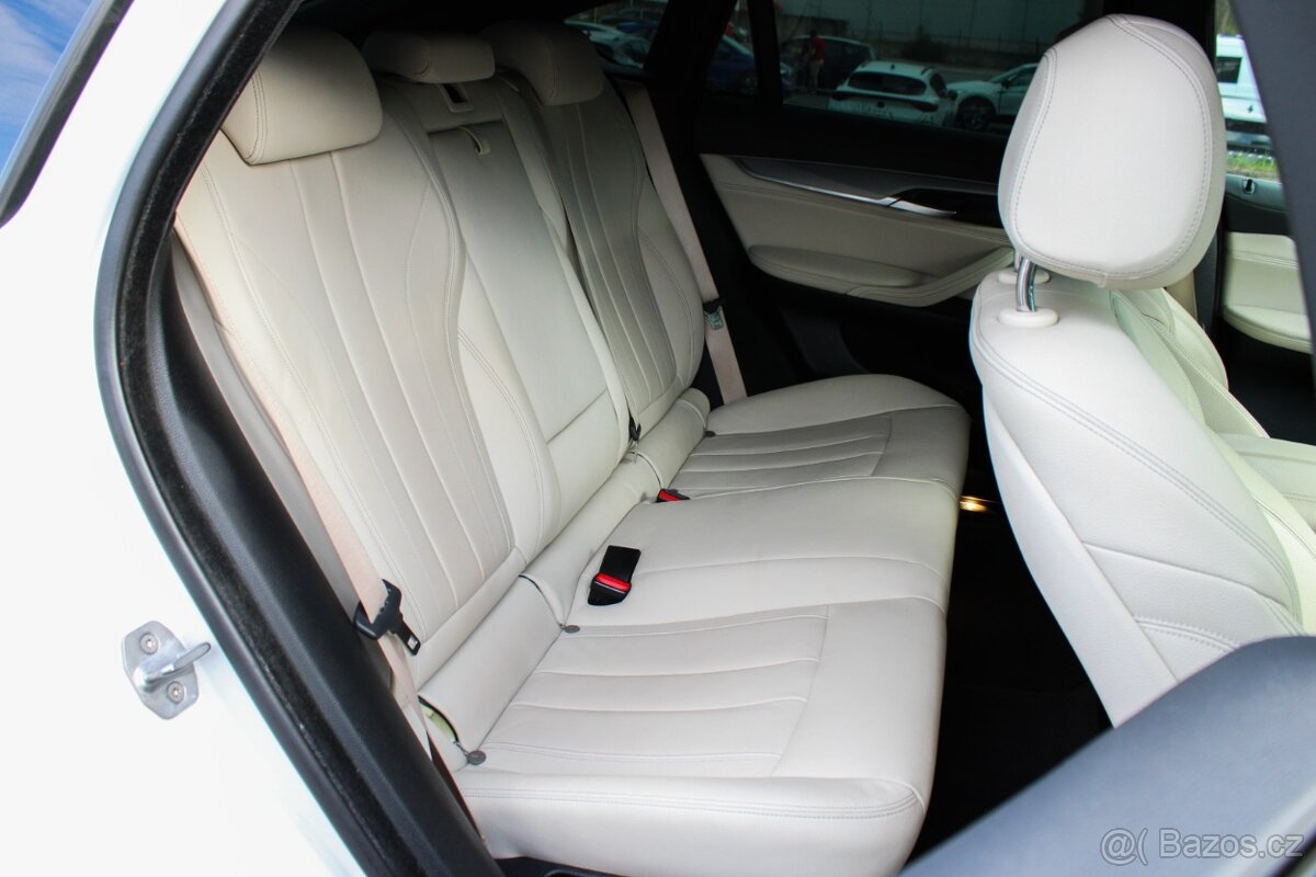 BMW X6 xDrive M50d A/T - 13