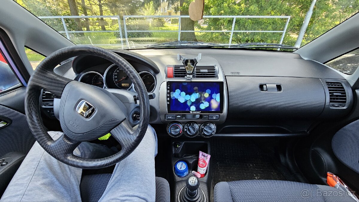 Prodám Honda Jazz II 1.3 i-DSI 2004 benzín - 13