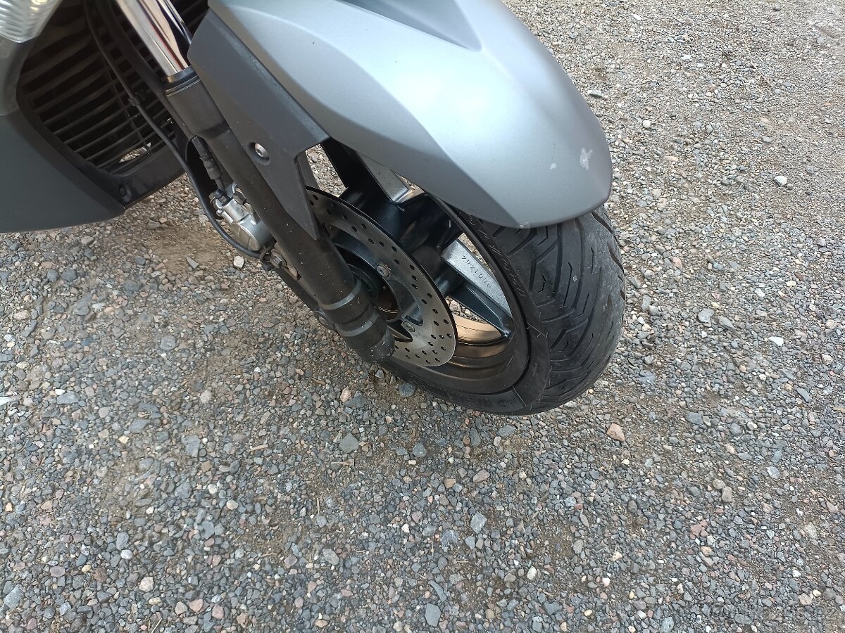 yamaha x max 125i cz doklady v ceně - 13