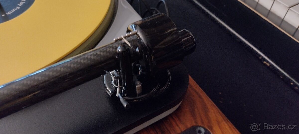 Thorens TD 124 s Roxan ramenom - 13