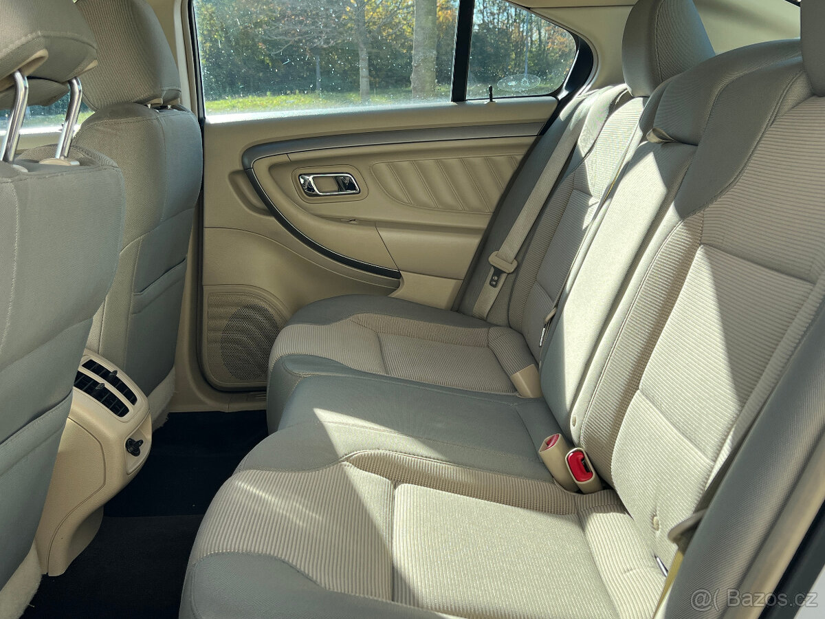 Ford Taurus 3.5V6, benzín, 2015, 1.majitel - 13