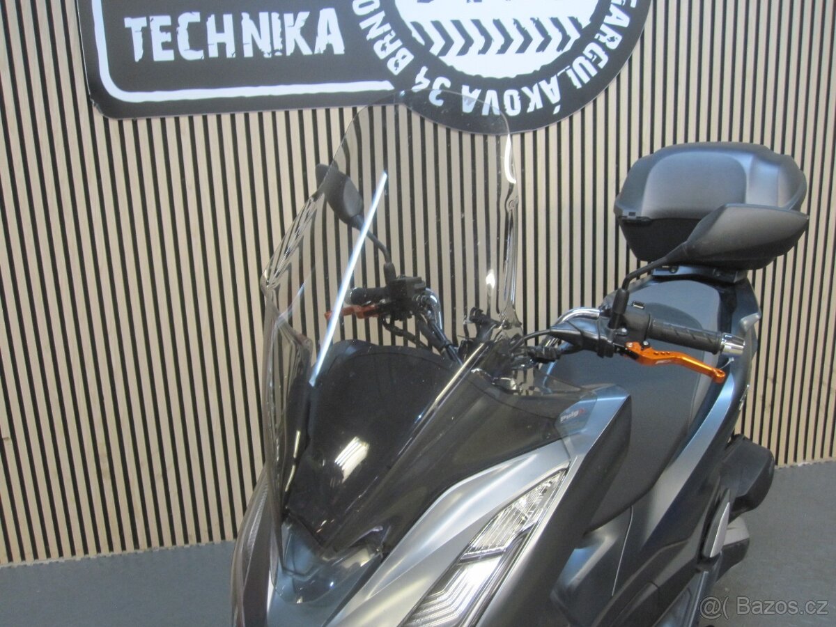 Honda PCX 125i šedý - 13