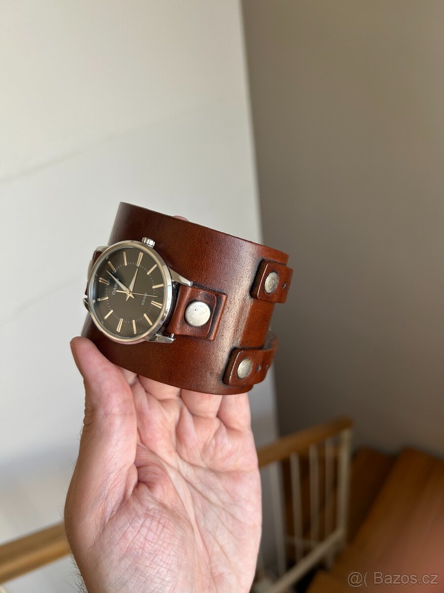 GBB Custom Leather (USA) - Johnny Depp Cuff + Casio - 13