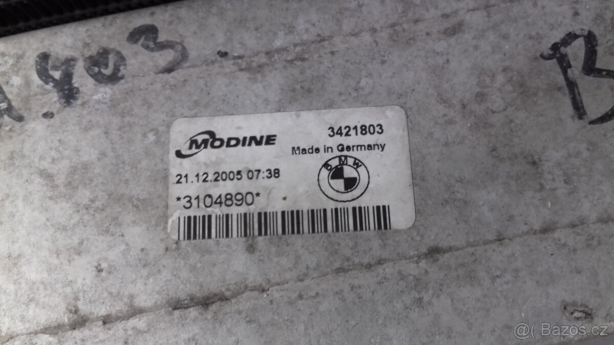 BMW X3 E83 2.0d 2008 přední výztuha díly chladičové stěny - 13