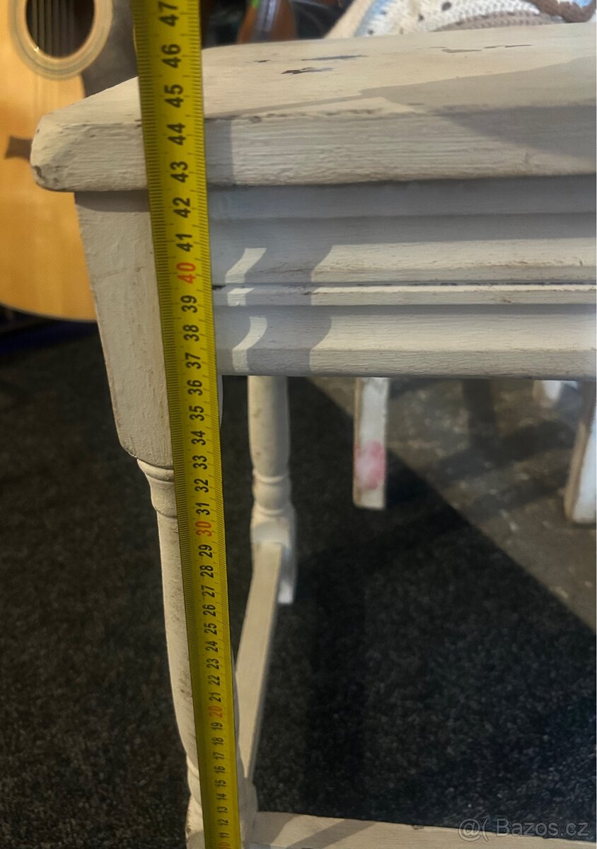 Dřevěný stoleček + dřevěná židlička - 13