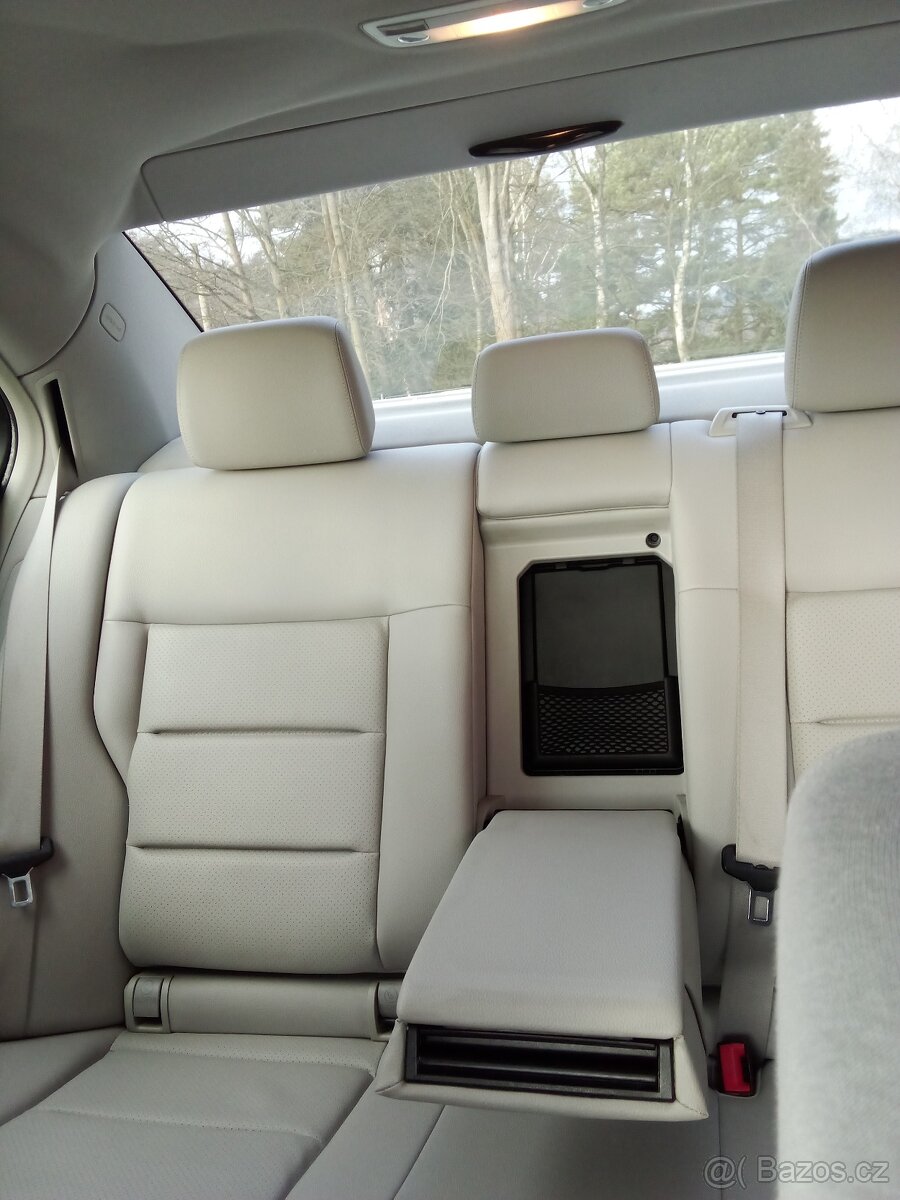 Mercedes Benz E 220D w212 - 13