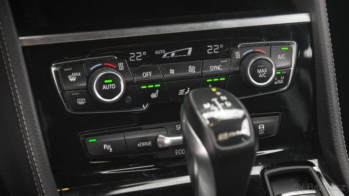 BMW Řada 2, 225xe xDrive Plug-in Nezávislé Topení - 13
