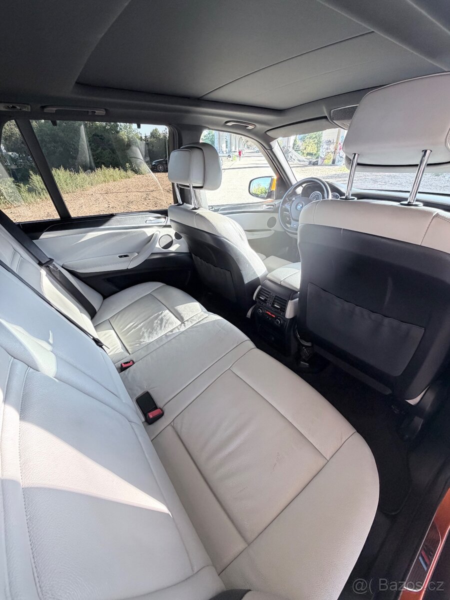 BMW X5 M 4.4 V8 BiTurbo (E70) - 13
