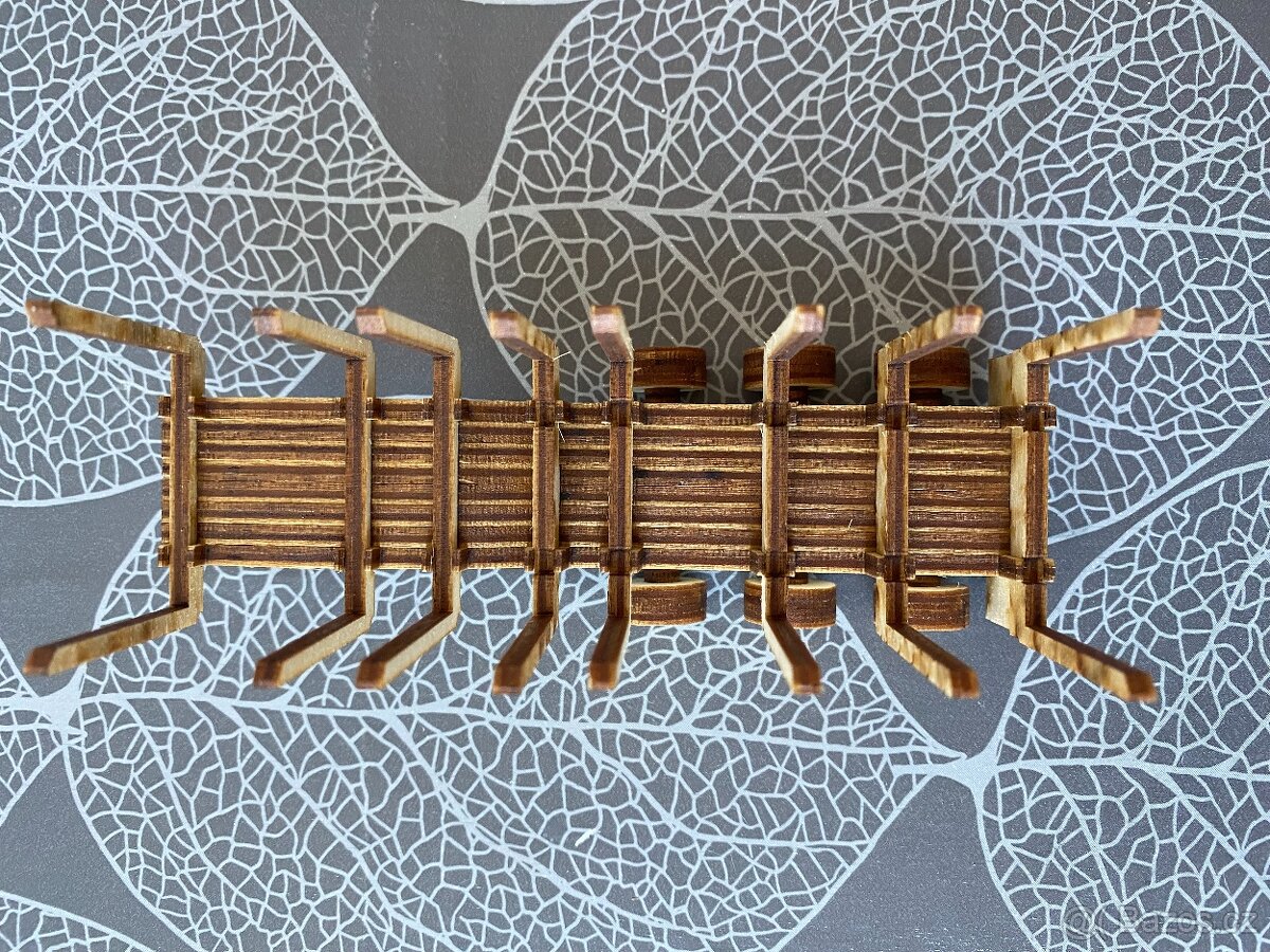 Nový dřevěný model Tatra Phoenix s návěsem UMIKOV 39T - 13