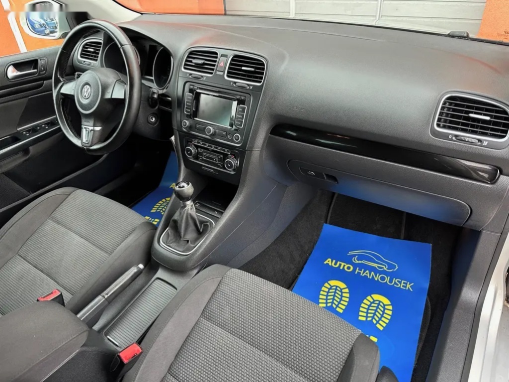 Volkswagen Golf, 1.4 TSI 90KW 1.maj.,NAVI - 13